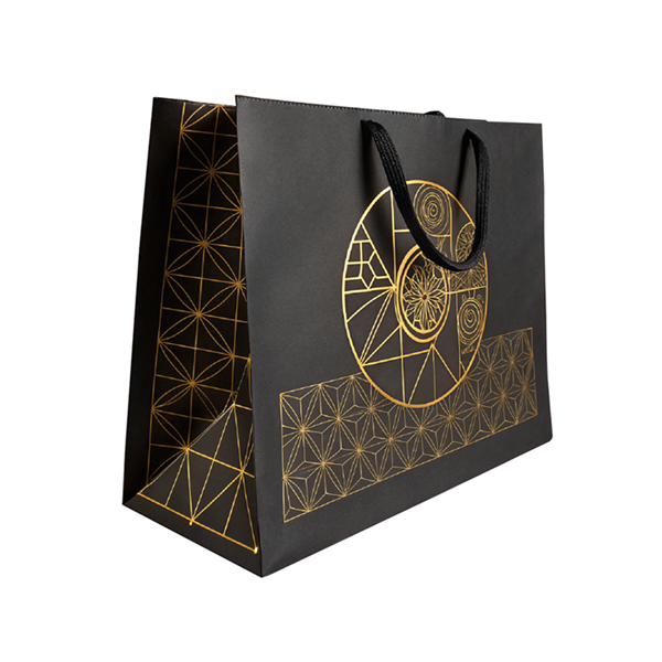 Wholesale Black Gift Bags With  A Golden Foil Logo - 副本