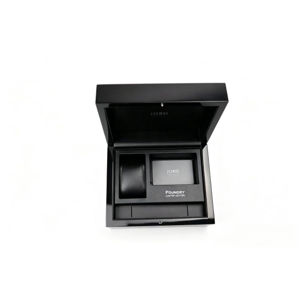 Luxury Black Piano Finish Wooden Watch Gift Box