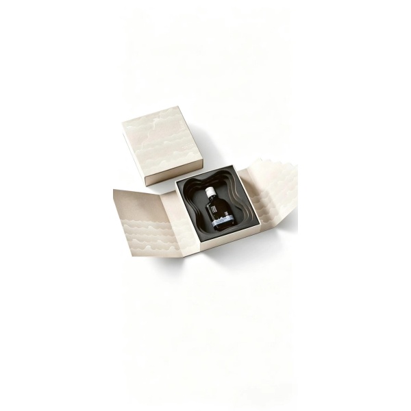 Minimalist Chinese Landscape Luxury Packaging Box